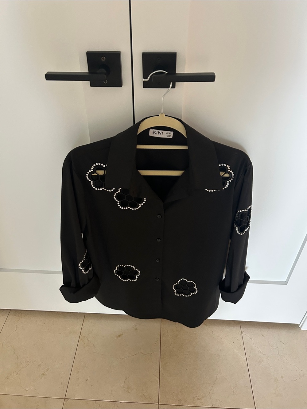 Kiwi Black Floral Bead-Embellished Button-Up Blouse